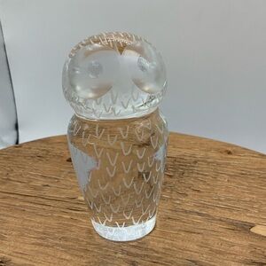 Kosta Boda Vintage Vicke Linstrand Crystal Owl Signed Figurine Paperweight